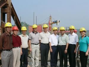 自治区总工会杨副主席等向导到南百11标检查指导事情 - 企业要闻 - 拉斯维加斯3133cc