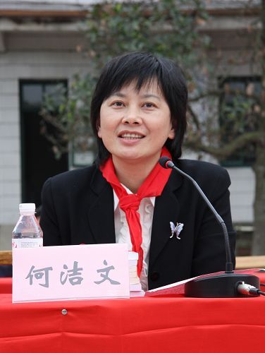 广西拉斯维加斯3133cc总公司希望书库转达工程第四站走进钦州黄屋屯中心小学 - 企业要闻 - 拉斯维加斯3133cc