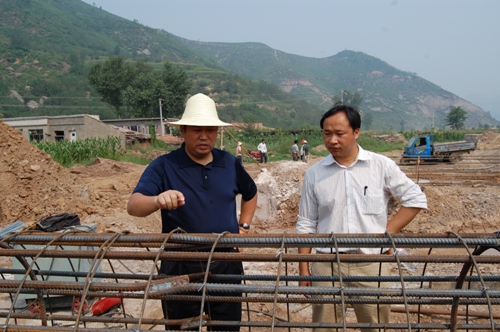 罗业凤总司理赴河北承唐JT1标现场办公全纪录 - 企业要闻 - 拉斯维加斯3133cc