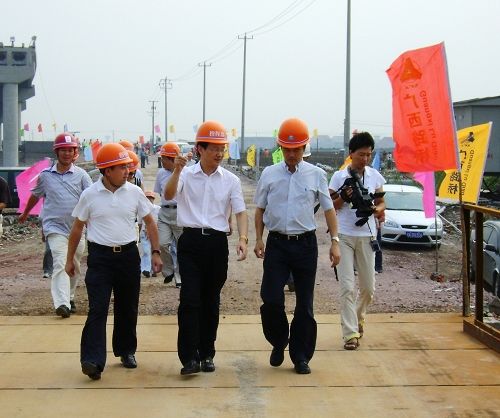 浙江省绍兴市副市长徐明光视察曹娥江袍江大桥 - 企业要闻 - 拉斯维加斯3133cc