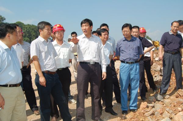 百色市长谢泽宇视察投资公司百色BT项目 - 企业要闻 - 拉斯维加斯3133cc