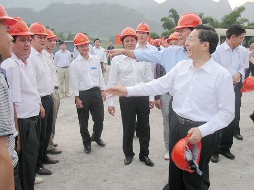 自治区党委书记郭声琨在六河10标视察时说：“你们很棒，，，，干得很是好” - 企业要闻 - 拉斯维加斯3133cc