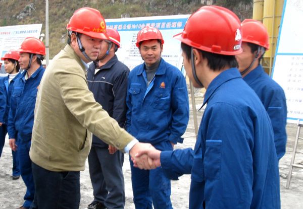 广西交通运输厅厅长潘巍莅临六河10标视察指导事情 - 企业要闻 - 拉斯维加斯3133cc