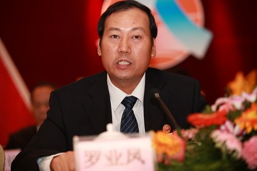 凝心聚力，，，，，克难攻坚，，，，，挖潜增效，，，，，科学生长——广西拉斯维加斯3133cc总公司八届一次职代会盛大召开 - 企业要闻 - 拉斯维加斯3133cc