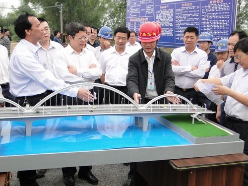 百色市委书记刘正东一行莅临百色市竹洲大桥、东合大桥检查指导事情 - 企业要闻 - 拉斯维加斯3133cc