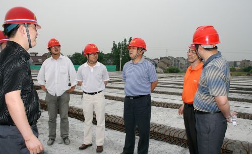 集团公司党委副书记张友坐莅临曹娥江袍江大桥指导事情 - 企业要闻 - 拉斯维加斯3133cc