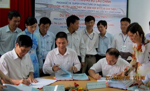 越南龙桥主桥上构施工条约签约仪式 - 企业要闻 - 拉斯维加斯3133cc