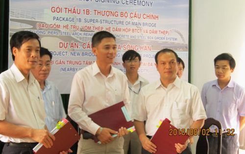 越南龙桥主桥上构施工条约签约仪式 - 企业要闻 - 拉斯维加斯3133cc