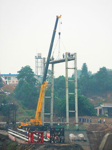 波司登大桥（合江长江一桥）乐成架设第一道横撑 - 企业要闻 - 拉斯维加斯3133cc