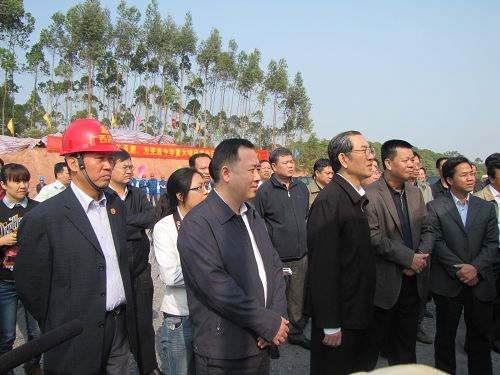 自治区主席马飚莅临玉铁5标视察事情 - 企业要闻 - 拉斯维加斯3133cc