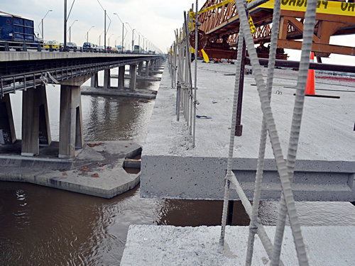 巴巴奥约河大桥箱梁装置施工圆满完成 - 企业要闻 - 拉斯维加斯3133cc