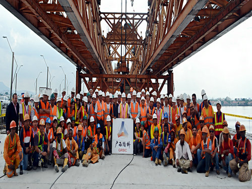 巴巴奥约河大桥箱梁装置施工圆满完成 - 企业要闻 - 拉斯维加斯3133cc
