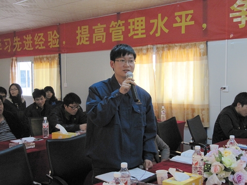 自治区交通工程质量监视站党总支书记、副站长杨胜坚到公司六钦路面C标授课 - 企业要闻 - 拉斯维加斯3133cc