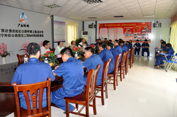 自治区交通运输厅直属机关党委专职副书记罗华芝一行莅临南宁外环A标调研指导 - 企业要闻 - 拉斯维加斯3133cc