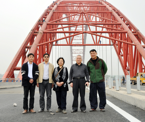 郑皆连院士莅临波司登大桥指导事情 - 企业要闻 - 拉斯维加斯3133cc