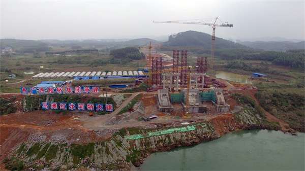 柳南改扩建№7标马滩红水河特大桥拱座乐成封顶  - 工程动态 - 拉斯维加斯3133cc